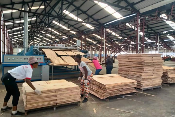 芯板秋葵视频污在线观看